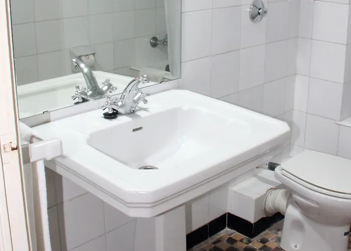 Medium Renaixenca Hotell