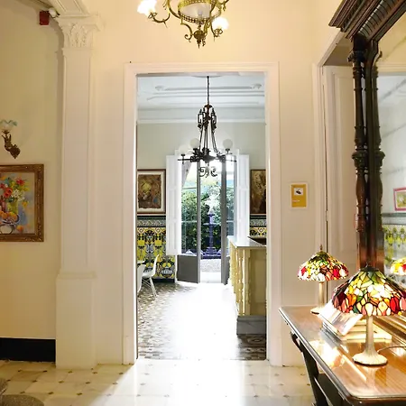 Medium Renaixenca Hotell Sitges