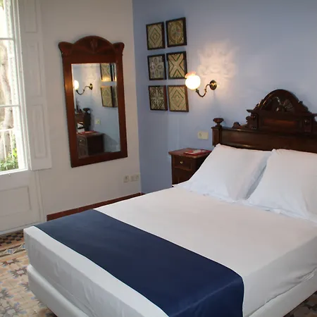 Hotell Medium Renaixenca *