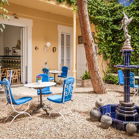 Medium Renaixenca Hotell