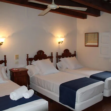 Medium Renaixenca Hotell Sitges