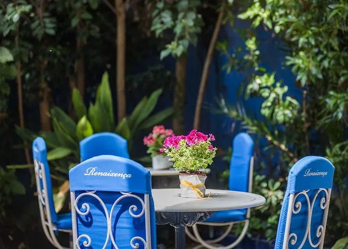 Otel Medium Renaixenca Sitges